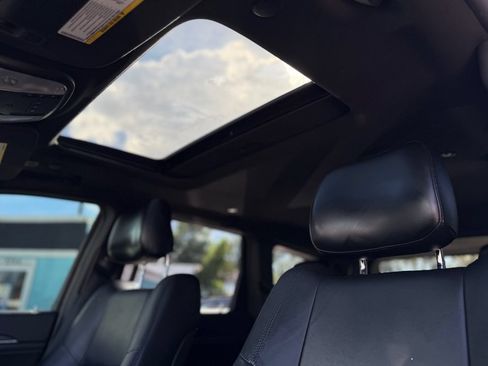 Used 2018 Jeep Grand Cherokee Limited AWD/4WD image 11