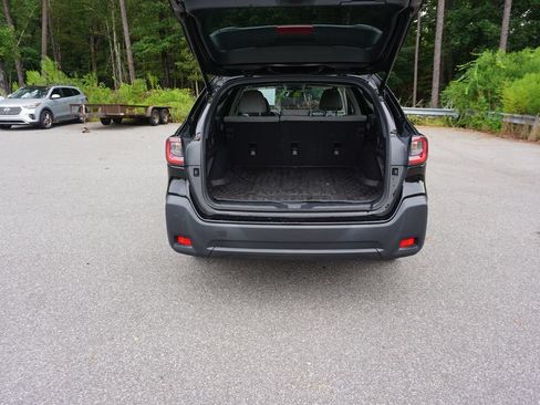 Used 2024 Subaru Outback Premium AWD/4WD image 15