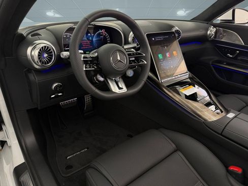 New 2026 Mercedes-Benz SL 63 AMG S e Performance 4MATIC image 4