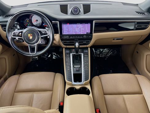 Used 2020 Porsche Macan S image 25