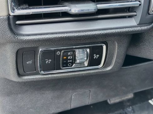 Used 2024 Lincoln Corsair AWD w/ Equipment Group 101A image 10