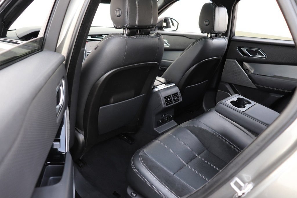 Used 2018 Land Rover Range Rover Velar R-Dynamic SE AWD/4WD image 20