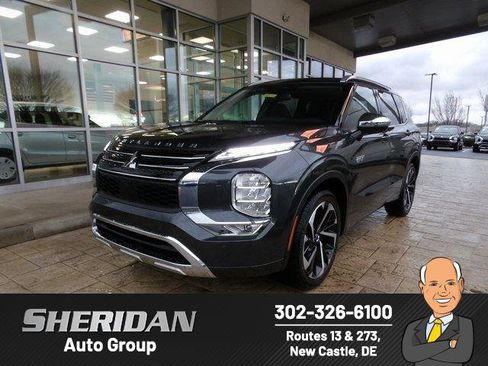 New 2025 Mitsubishi Outlander SEL image 1