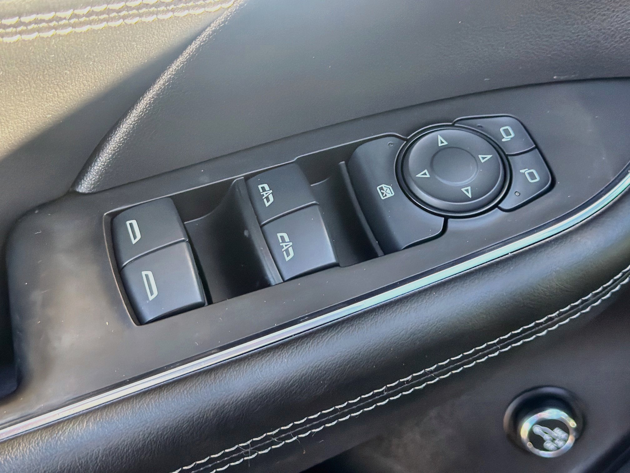 Used 2023 Buick Envision Preferred w/ Premium Seat Package AWD/4WD image 15