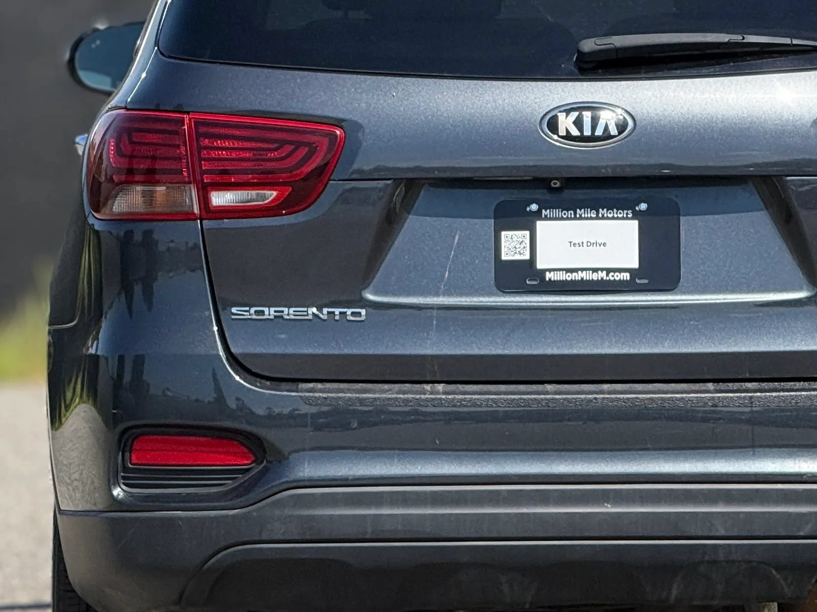 Used 2020 Kia Sorento LX AWD/4WD image 13
