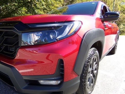 Used 2022 Honda Ridgeline Sport image 2