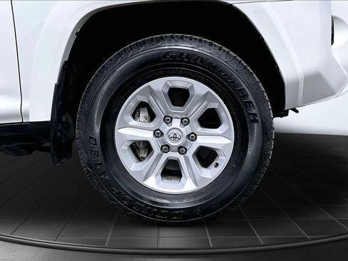 Used 2024 Toyota 4Runner SR5 Premium w/ Moonroof Package AWD/4WD image 34