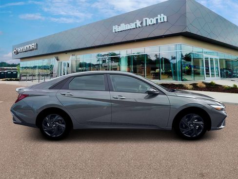 New 2026 Hyundai Elantra Sport FWD image 9