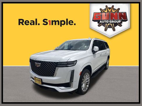 Used 2024 Cadillac Escalade ESV Premium Luxury image 2