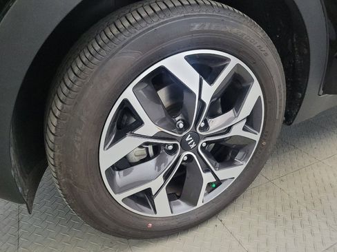 Used 2020 Kia Sportage EX image 31