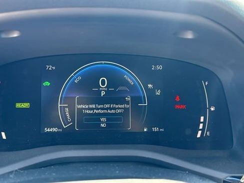 Used 2025 Toyota Camry LE FWD image 18
