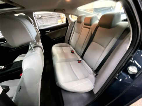 Used 2019 Honda Civic EX image 29