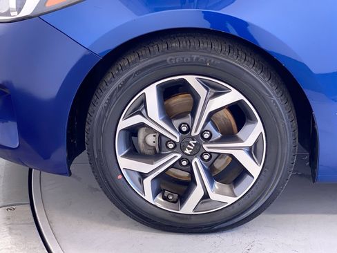 Used 2017 Kia Forte LX FWD image 12