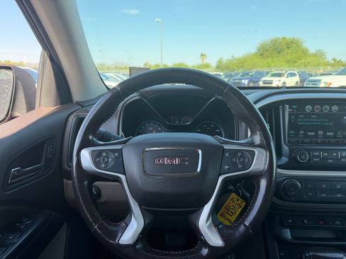 Used 2017 GMC Canyon SLE w/ SLE Convenience Package RWD image 8