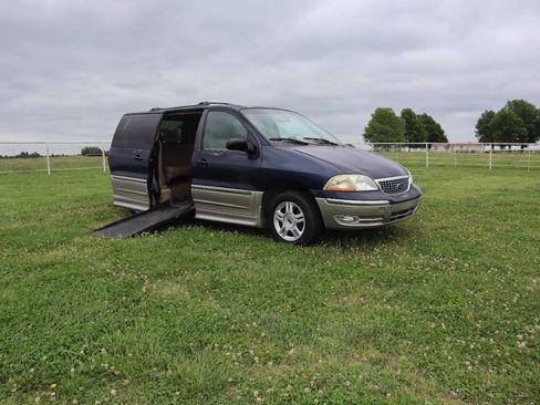 Used 2002 Ford Windstar SEL FWD image 22