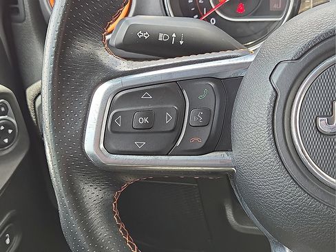 Used 2021 Jeep Gladiator Mojave w/ Safety Group AWD/4WD image 19