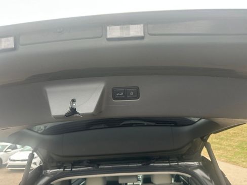 Used 2025 Hyundai Santa Fe SEL image 24