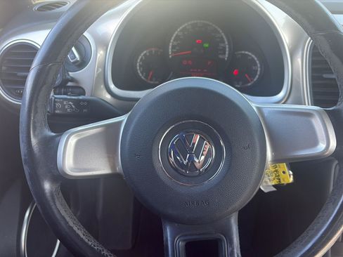 Used 2013 Volkswagen Beetle 2.5 FWD image 7