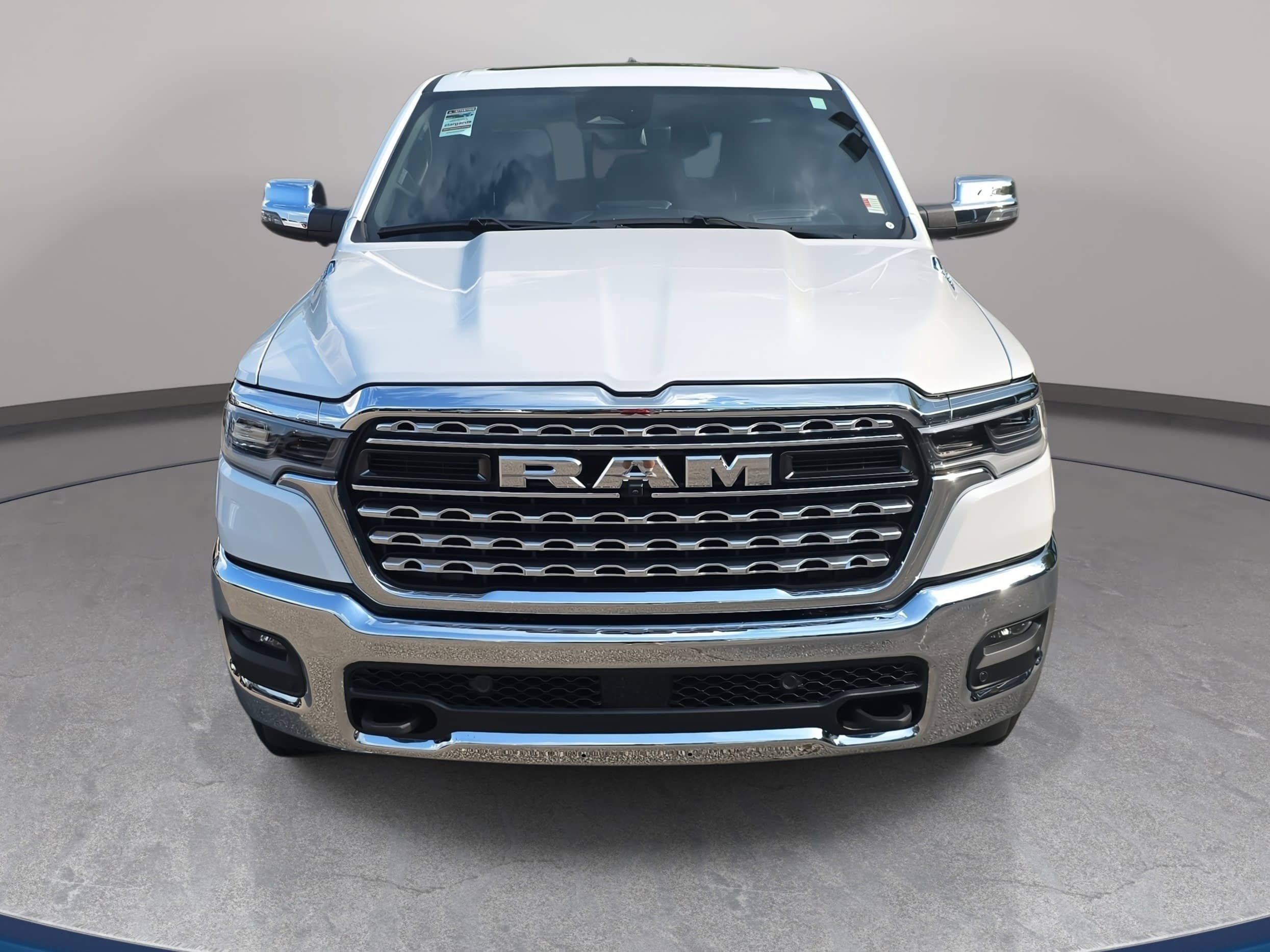 Used 2025 RAM 1500 Limited AWD/4WD image 2