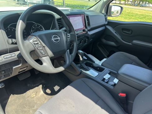 Used 2022 Nissan Frontier S image 18