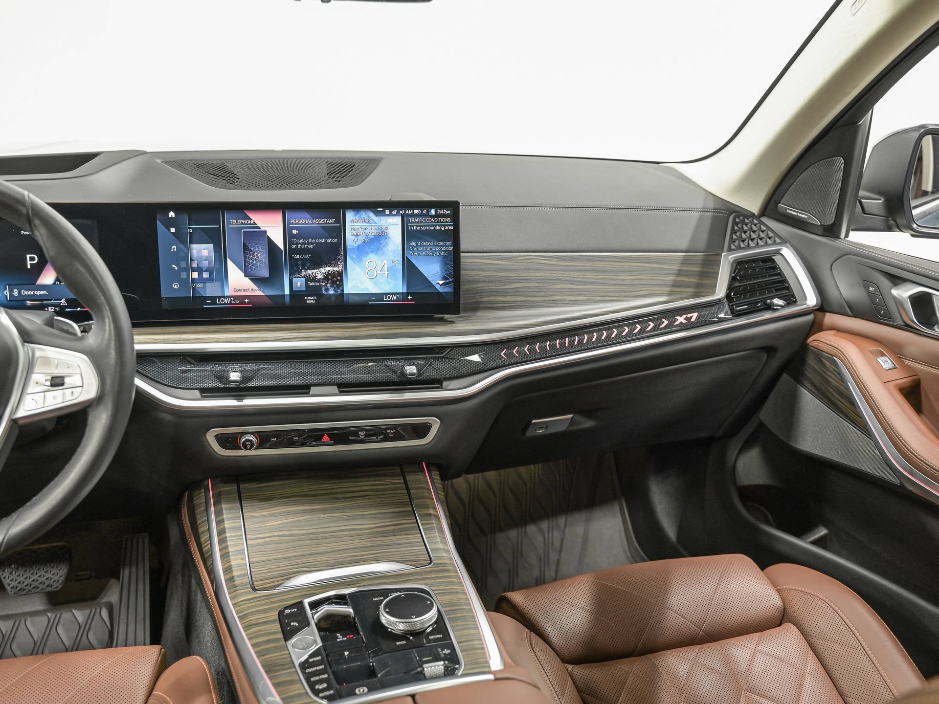 Used 2023 BMW X7 xDrive40i w/ Premium Package AWD/4WD image 31