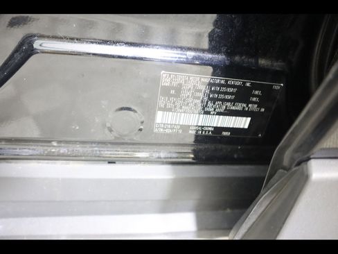 Used 2025 Toyota RAV4 XLE image 31