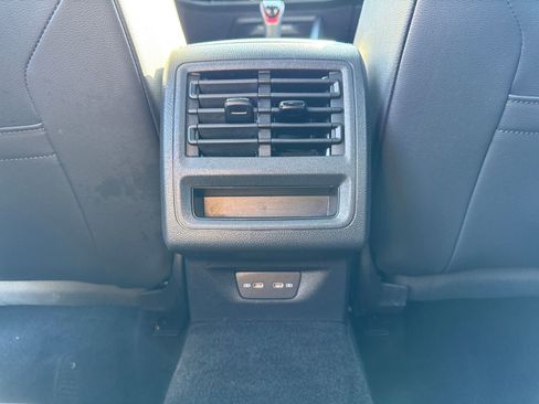 Certified 2022 Volkswagen GTI SE w/ SE Leather Package image 38