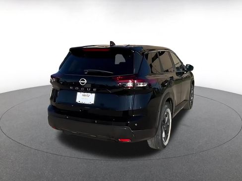 Used 2025 Nissan Rogue SV image 12