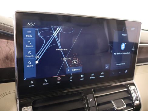 Used 2022 Lincoln Navigator Reserve AWD/4WD image 7