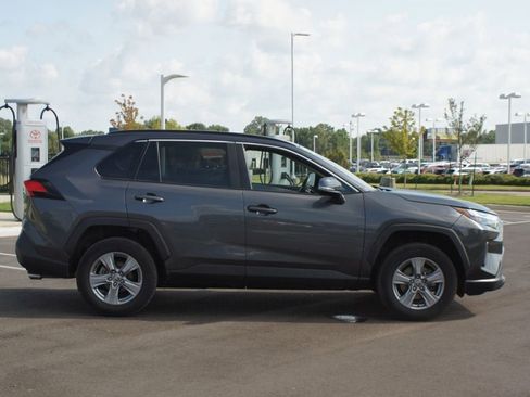 Used 2024 Toyota RAV4 XLE image 19