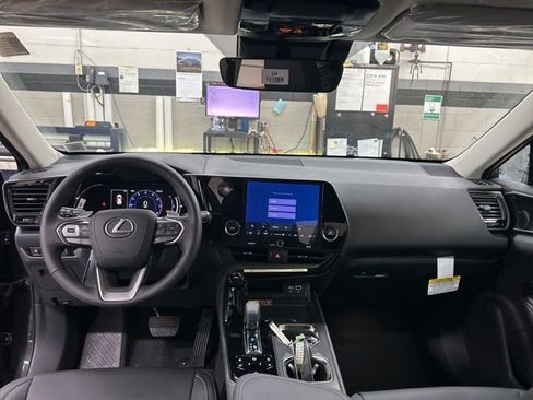 New 2026 Lexus NX 350 AWD image 18