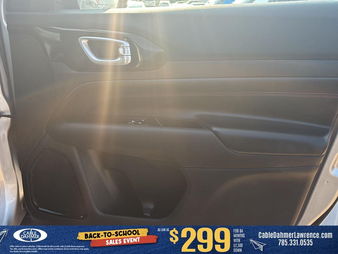 Used 2025 Jeep Compass Trailhawk AWD/4WD image 24