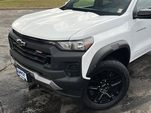 Used 2023 Chevrolet Colorado Trail Boss image 8