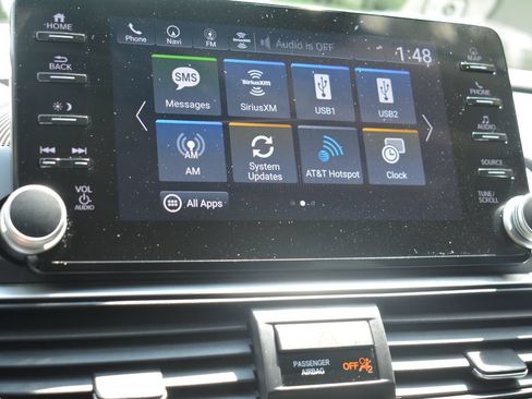 Used 2020 Honda Accord Touring image 18