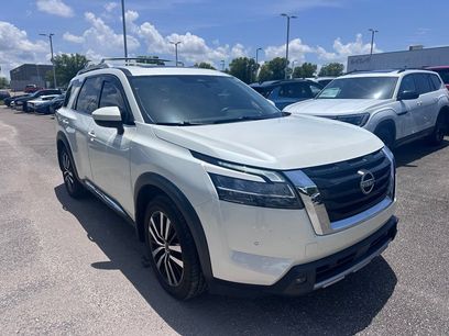 Used 2023 Nissan Pathfinder Platinum