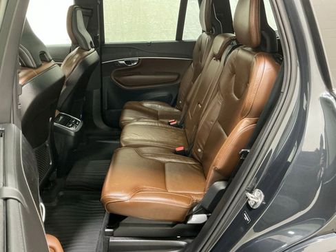 Used 2022 Volvo XC90 T6 Inscription w/ Advanced Package image 17