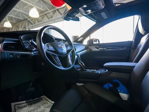 Used 2023 Cadillac XT5 Premium Luxury image 12