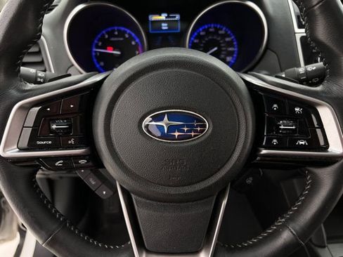 Used 2018 Subaru Outback 3.6R Touring AWD/4WD image 16
