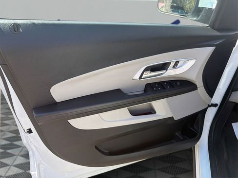 Used 2016 Chevrolet Equinox LT w/ Convenience Package image 22