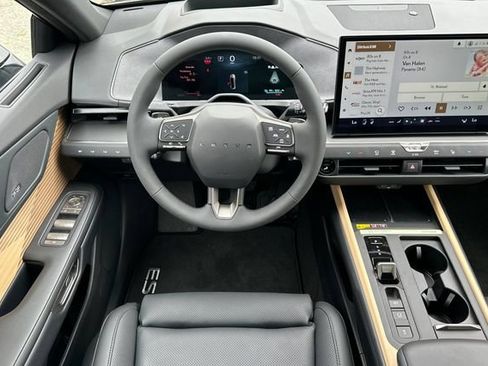 New 2026 Lexus ES 350e FWD image 12