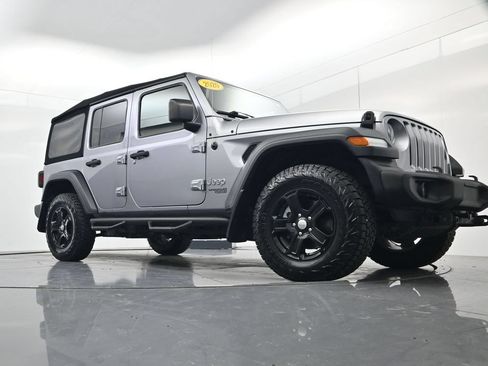 Used 2020 Jeep Wrangler Unlimited Sport S AWD/4WD image 50
