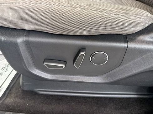 Used 2018 Ford F150 XLT w/ Equipment Group 302A Luxury image 19