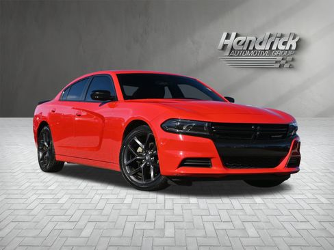 Used 2023 Dodge Charger SXT w/ Blacktop Package image 2