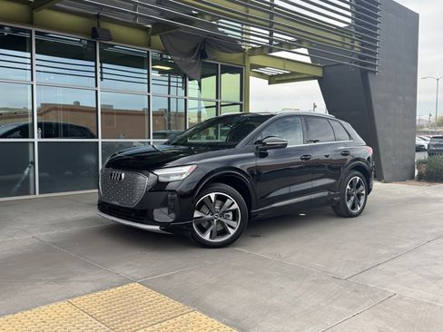 Used 2022 Audi Q4 e-tron Premium Plus w/ Premium Plus image 1