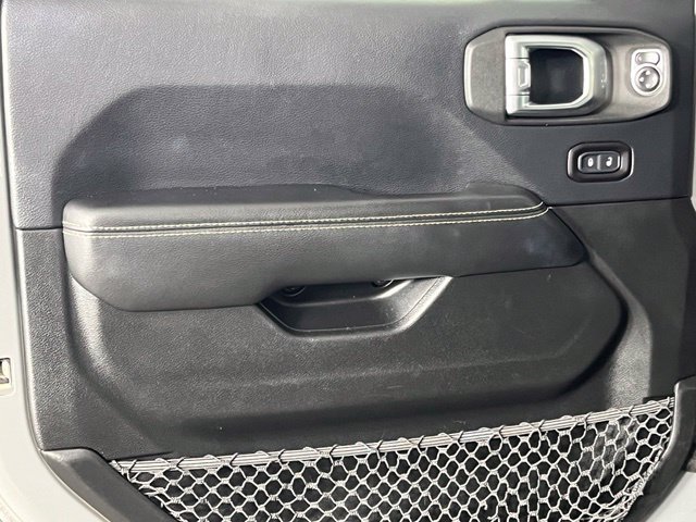 Used 2018 Jeep Wrangler Unlimited Sahara AWD/4WD image 20