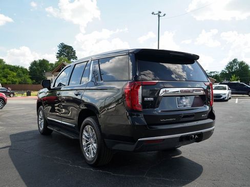 Used 2021 GMC Yukon SLT RWD image 3