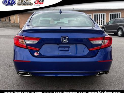 Used 2018 Honda Accord Sport image 3