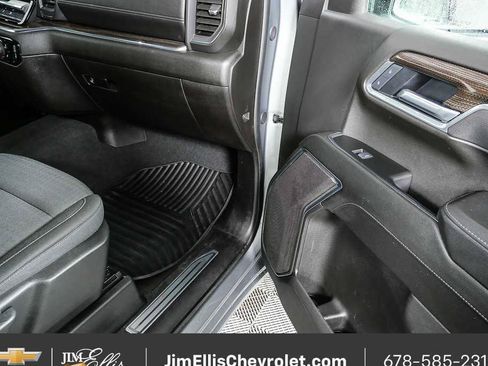 Certified 2025 Chevrolet Silverado 1500 LT AWD/4WD image 21