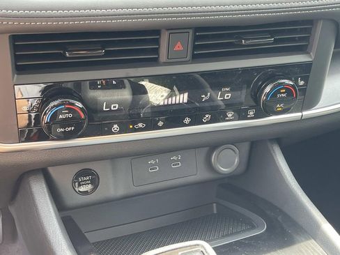 New 2026 Nissan Rogue SV w/ Cold Weather Package AWD/4WD image 27