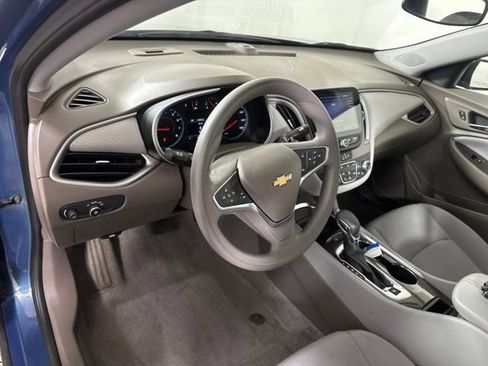 Used 2025 Chevrolet Malibu LT image 13